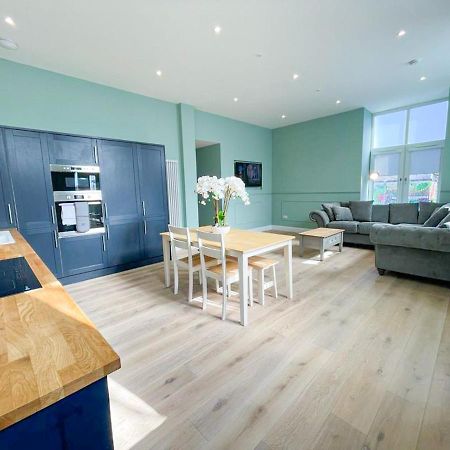 Apartmán Beautiful 2Br, Private Entry In Vibrant Leith EDI Exteriér fotografie