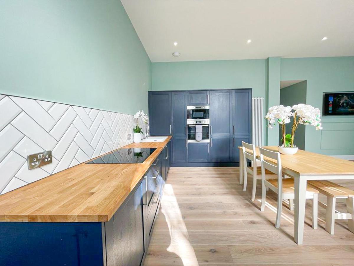 Apartmán Beautiful 2Br, Private Entry In Vibrant Leith EDI Exteriér fotografie
